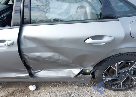 2025 Kia K5 Gt-Line из США, поврежденный, VIN KNAG64J76S5388287